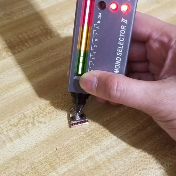 10k 3g solid gold stamped ruby diamond pendant - Picture 3 of 5